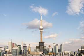 Toronto. 21 Iceboat Ter 48 Floor