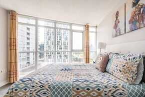 Toronto. 21 Iceboat Ter 48 Floor