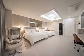 DK INCHEON AIRPORT HOTEL