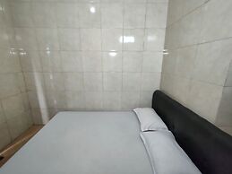 Homestay Kingkost at Nanda