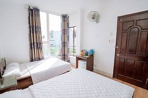 Trieu Vu Hotel & Apartment