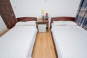 Trieu Vu Hotel & Apartment