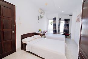 Trieu Vu Hotel & Apartment