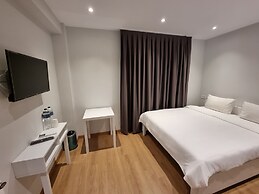 10m2 Hotel