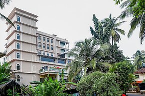 The Avenue Grand