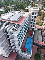The Avenue Grand