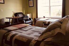 The Bread & Cheese Country Inn