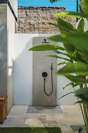 Villa Vantage 2