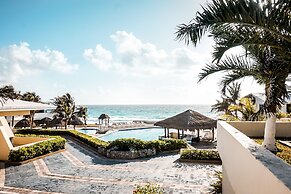 Beachfront Penthouses by LivIN Cancun