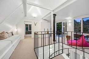 The Coast Country Cottage