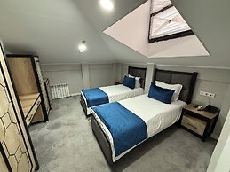Merci Hotel
