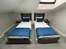 Merci Hotel