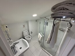 Merci Hotel