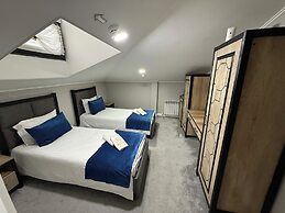 Merci Hotel