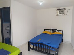 Hostal CQ Camarones
