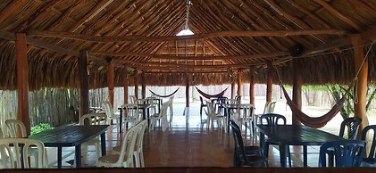 Hostal CQ Camarones
