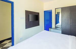 Blue Door Hotel Morjim