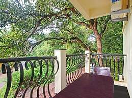 Blue Door Hotel Morjim