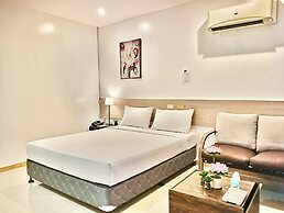 Soi Suites