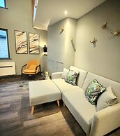 Pinnacle Suites