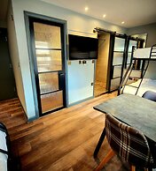Pinnacle Suites