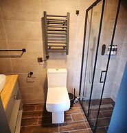 Pinnacle Suites