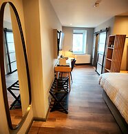 Pinnacle Suites