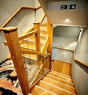 Pinnacle Suites