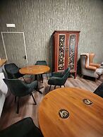Pinnacle Suites
