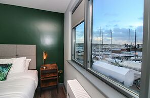 Pinnacle Suites