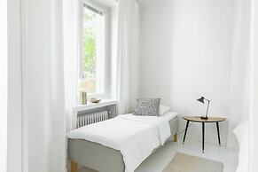 Airy and Bright one-Bedroom apt