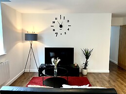 Captivating 2-bed Apartment in Bedford