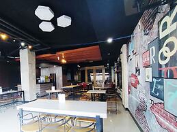 Lucky Inn & Cafe