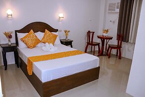 DIANNA'S INN