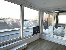 Diamond Penthouse in Cambridge