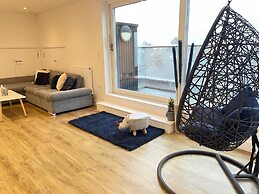 Diamond Penthouse in Cambridge