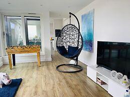 Diamond Penthouse in Cambridge