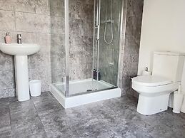 Quartz Apartment in Cambridge