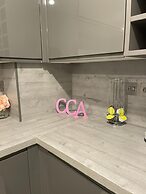 Quartz Apartment in Cambridge