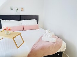 Quartz Apartment in Cambridge