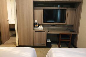 AMRISE HOTEL KITCHENER