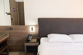 AMRISE HOTEL KITCHENER