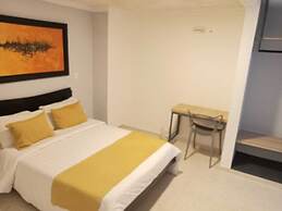 HOTEL PLAZUELA REAL