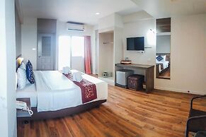 Eastiny Inn Hotel