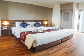 Eastiny Inn Hotel