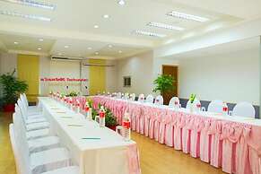 Eastiny Resort & Spa