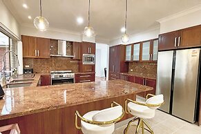 Hallam 5BRM Rental Entire House