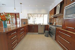Hallam 5BRM Rental Entire House