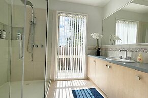 Hallam 5BRM Rental Entire House