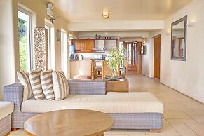 Mayumi Beach Villa